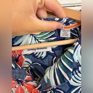 Men’s Tommy Bahama Short Sleeve Button Up